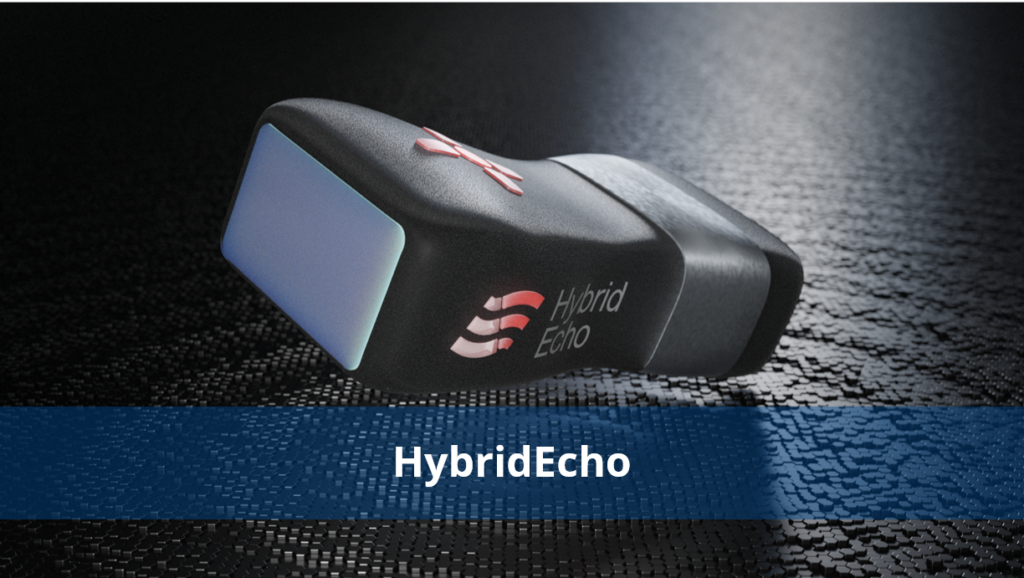 Schallkopf mit HybridEcho Schriftzug vor schwarzem Hintergrund